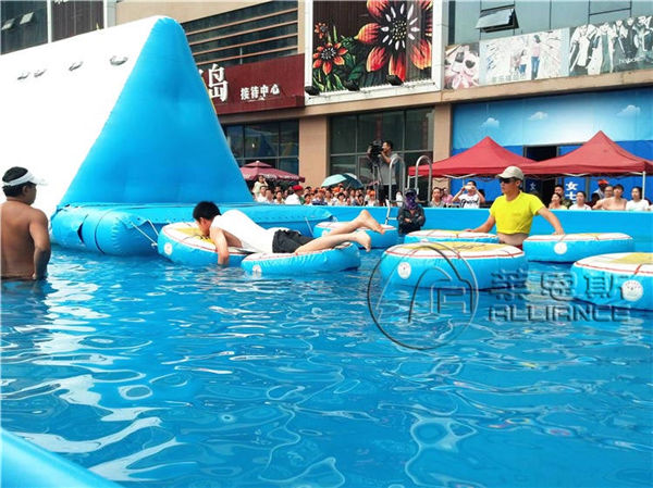 水上沖關(guān)設(shè)備