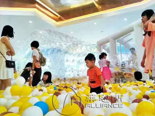 水晶宮海洋球樂園