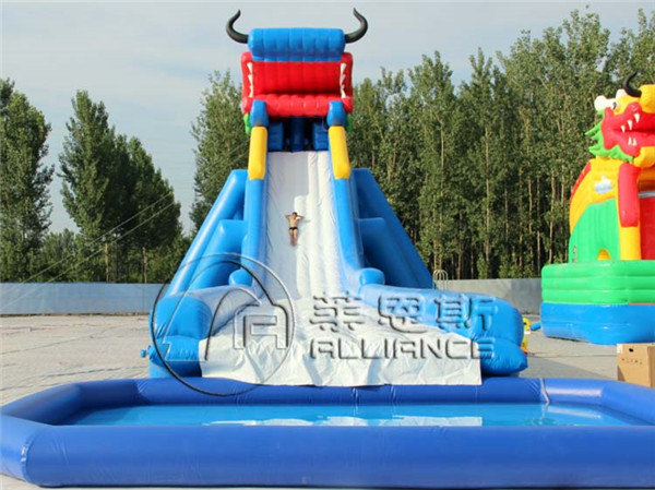 充氣水上滑梯價(jià)格