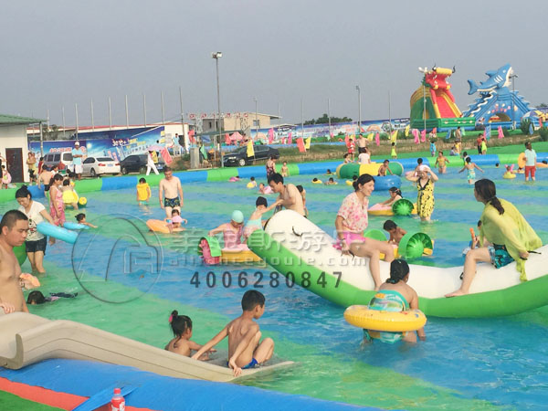 移動(dòng)水上樂園